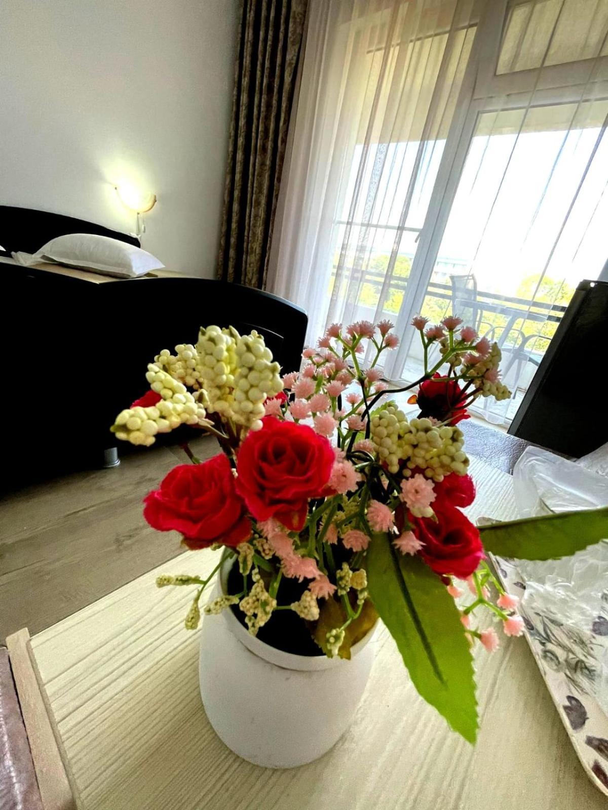 Hotel Iulia Resort Vénus Extérieur photo