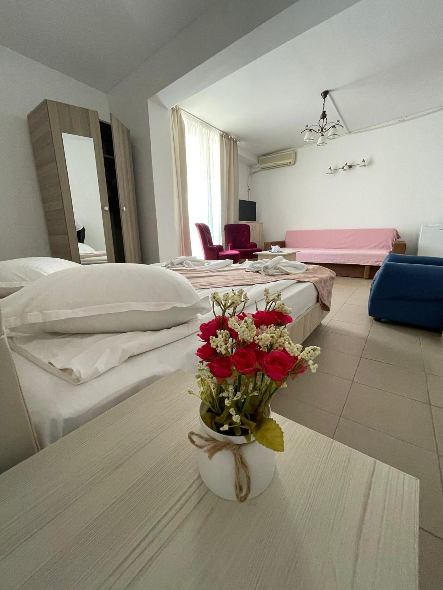 Hotel Iulia Resort Vénus Extérieur photo